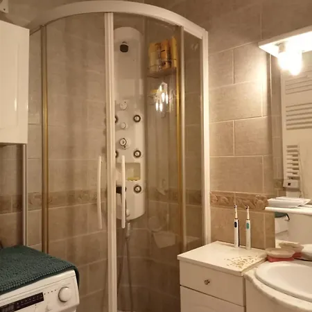 11e Apartmán