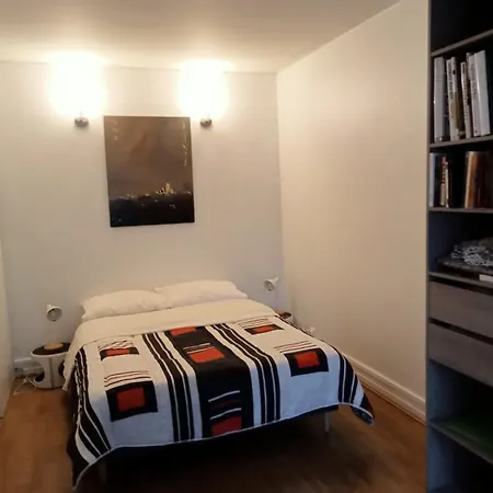11e * Paříž
